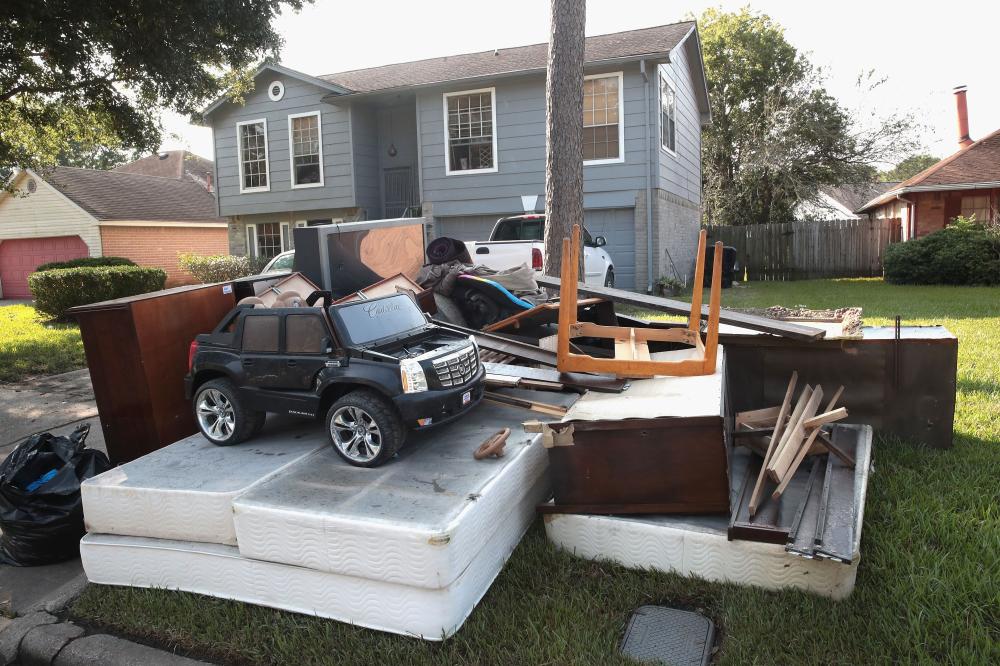 Harvey: Houston to begin clean-up amid billion-dollar damages bill Harvey: Houston to begin clean-up amid billion-dollar damages bill