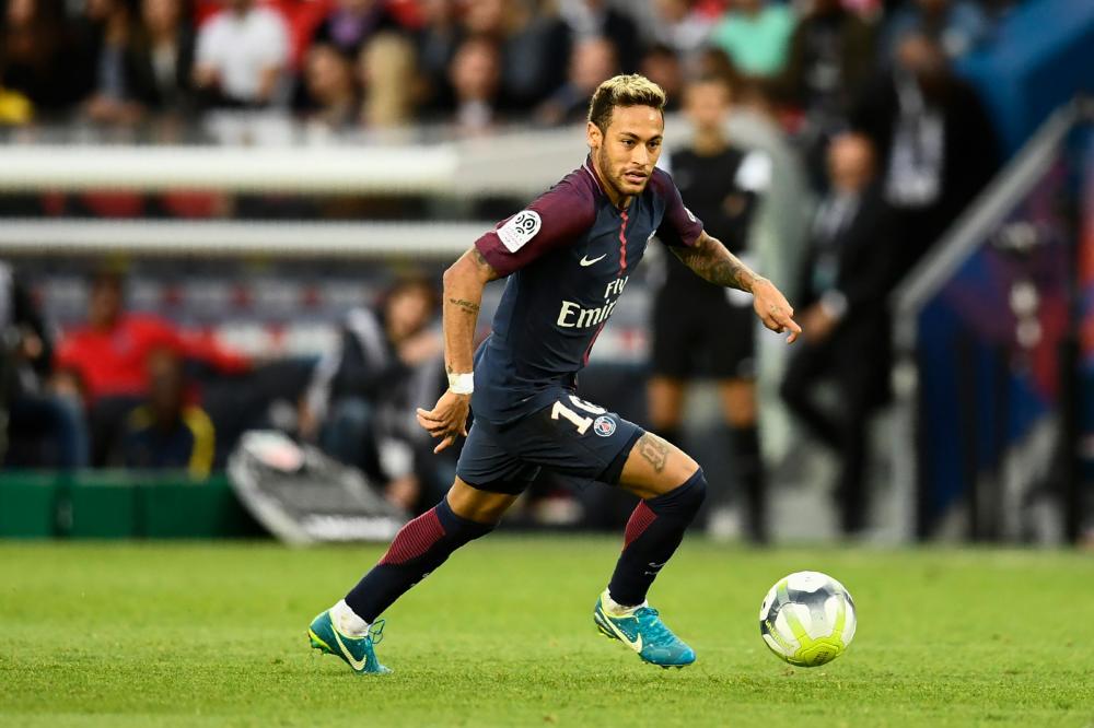 Neymar scores first PSG penalty since Cavani bust-up Neymar scores first PSG penalty since Cavani bust-up