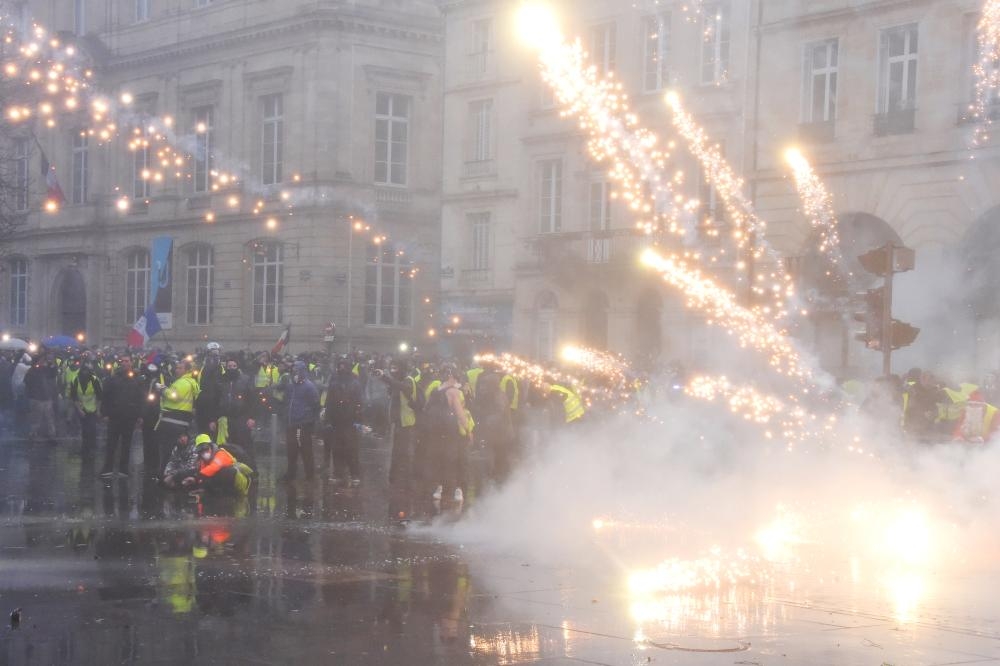 French Police Defend Actions after Clashes with Protesters French Police Defend Actions after Clashes with Protesters