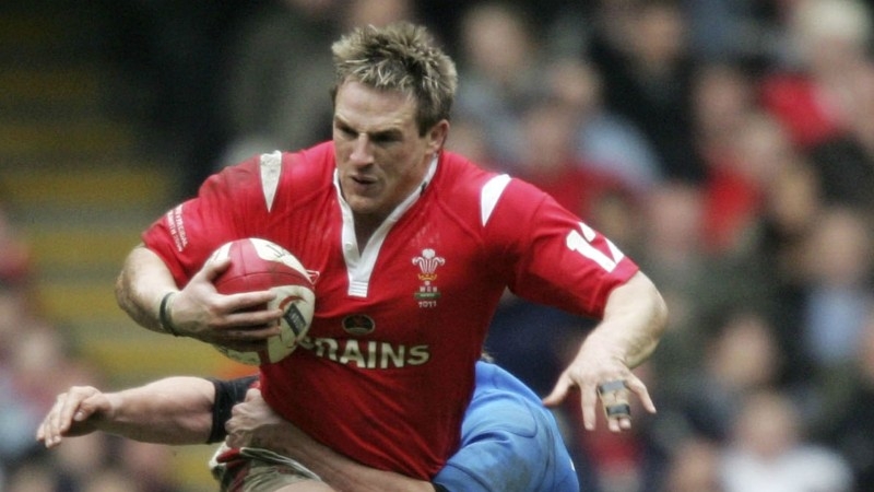 Former Wales centre Watkins dies aged 41