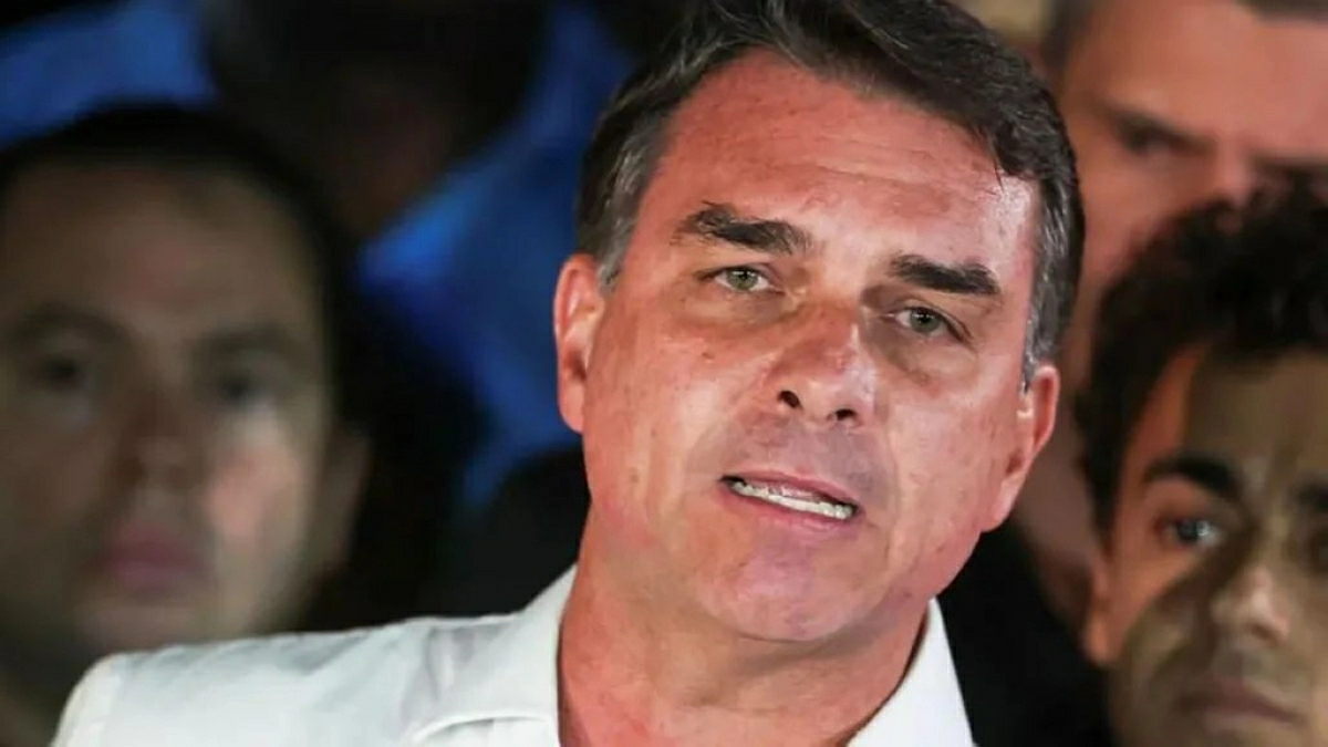 Brazil's Flavio Bolsonaro headed to US after election loss