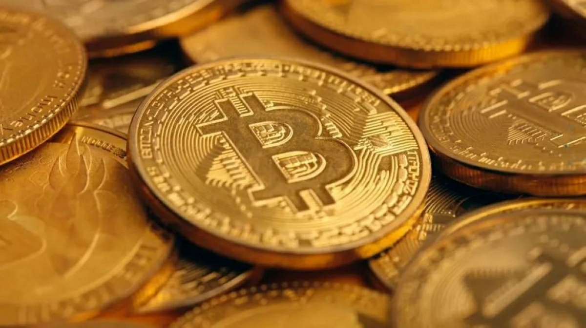 Crypto giant Binance says $6.3bn assets stolen in 'largest hack in history'