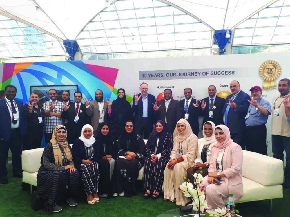 Rashed Lahej Al Mansoori, Director General of Abu Dhabi Systems & Information Centre (ADSIC) and Jack Dangermond, president and founder of  the Environmental Systems Research Institute, a privately held Geographic Information Systems software company (Esri) Jack Dangermond, with some company employees.
 