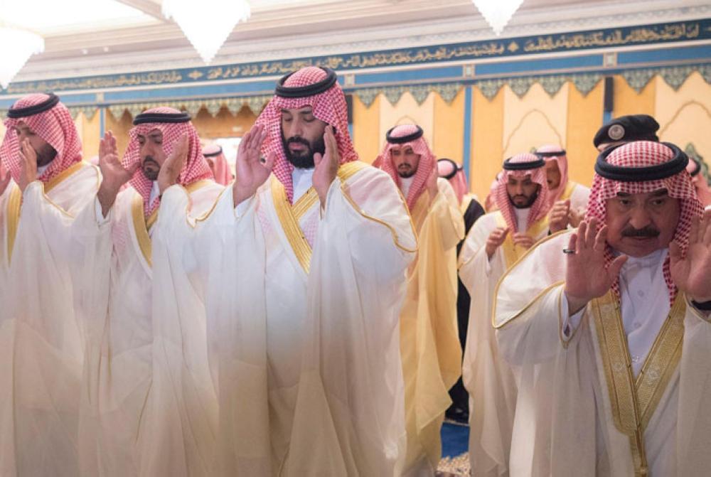 King offers funeral prayer
for Prince Abdul Rahman