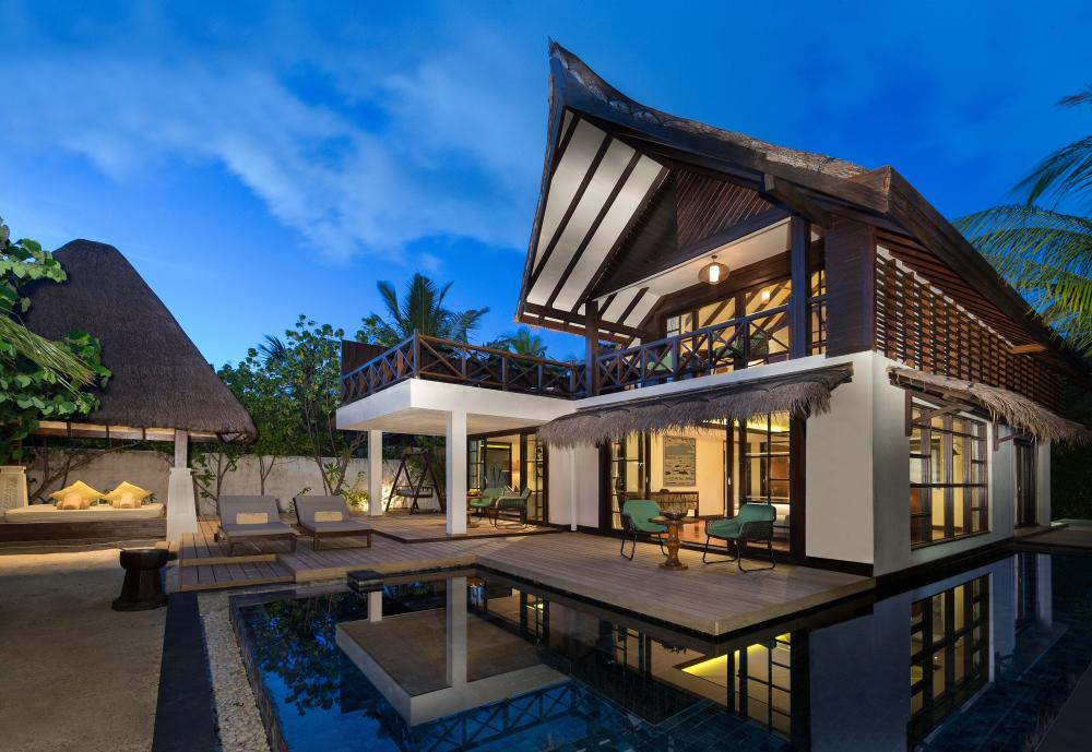 Cocooned in a Maldivian hideaway, the Royal Residence is a resort all on its own