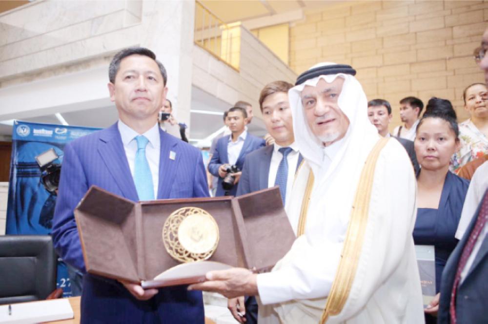 People flock to Al-Faisal exhibition in Kazakhstan