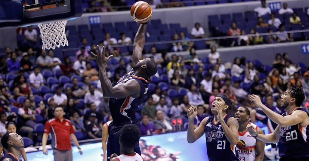 Durham powers Meralco over Phoenix