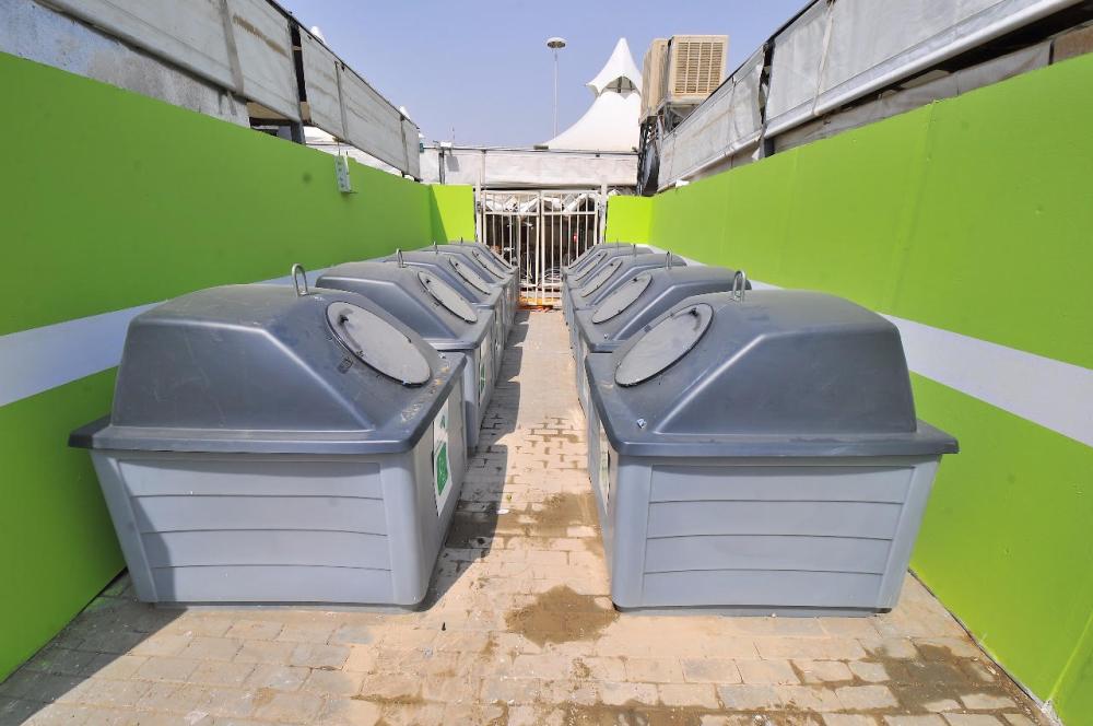 Environment -friendly solar garbage bins in the Holy Sites
