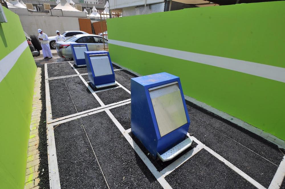 Environment -friendly solar garbage bins in the Holy Sites