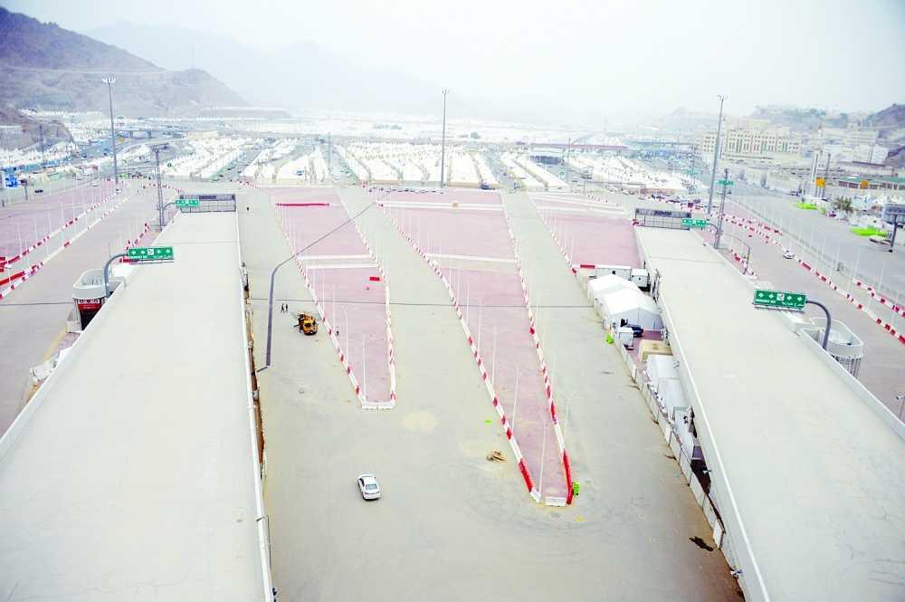 Jamarat bridge, which is 950 meters long and 80 m. wide, is made up of four stories and has numerous entry and exit points. — Courtesy photo