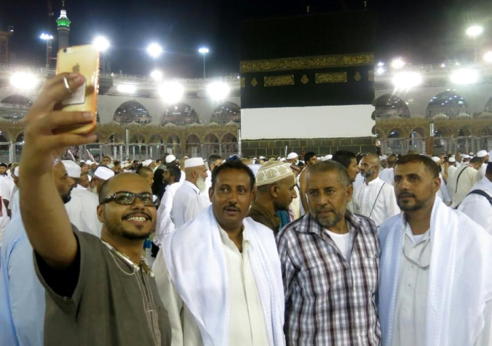 In smartphone age, the Haj is for sharing