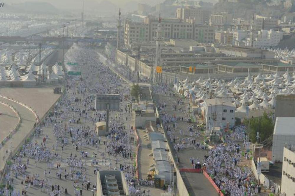 Pilgrims perform rites peacefully while
world Muslims celebrate Eid Al-Adha