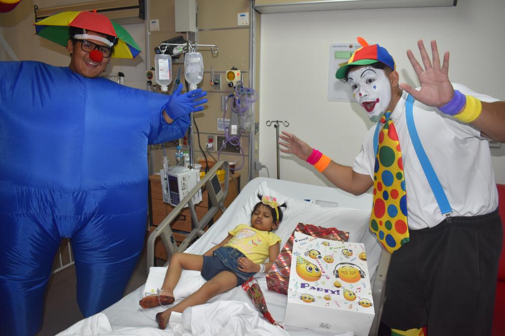 Rewa’a volunteers bring joy to ill infants at KAU hospital