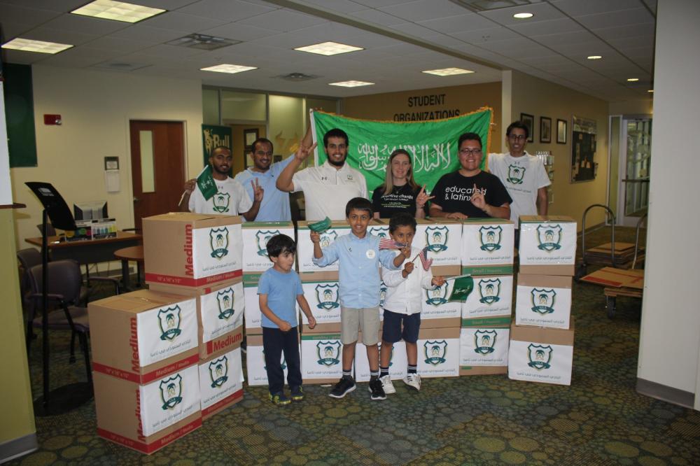 Saudi students in US extend
helping hand to Irma victims