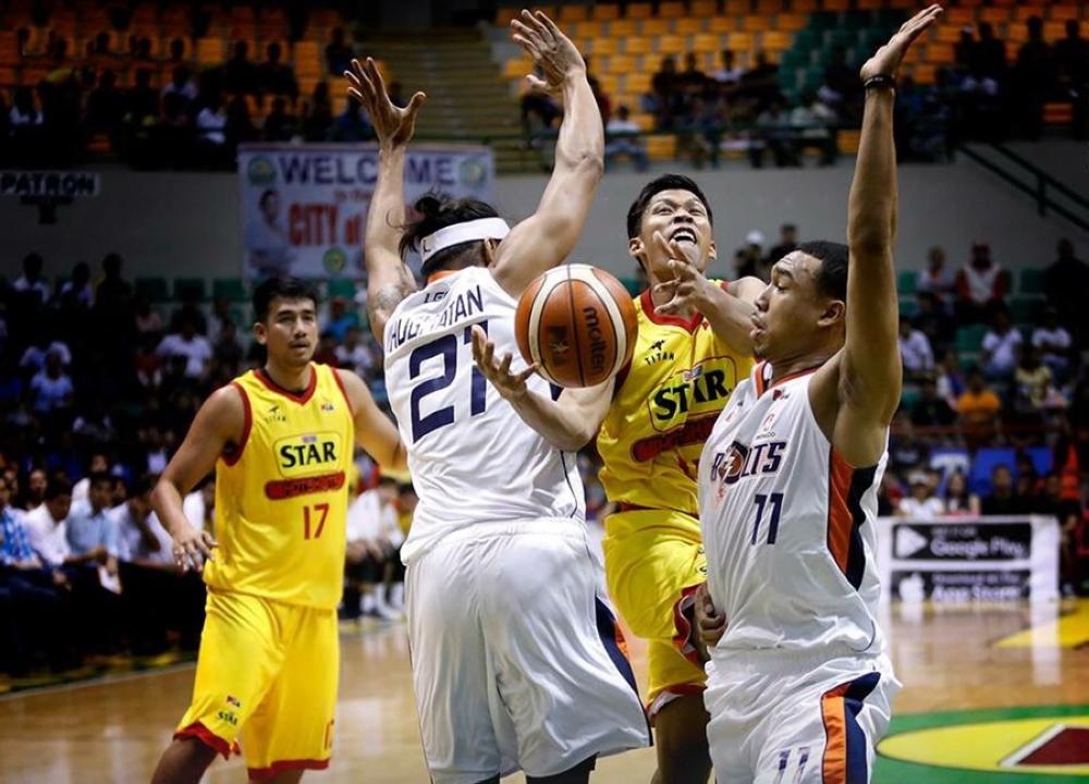 Bolts steal game from Hotshots in Game 1