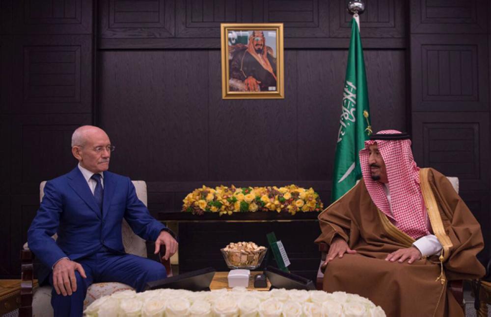  Custodian of the Two Holy Mosques King Salman receives  Grand Mufti of the Central Religious Department for Russia's Muslims Sheikh Tala'at Tajjuddin — SPA