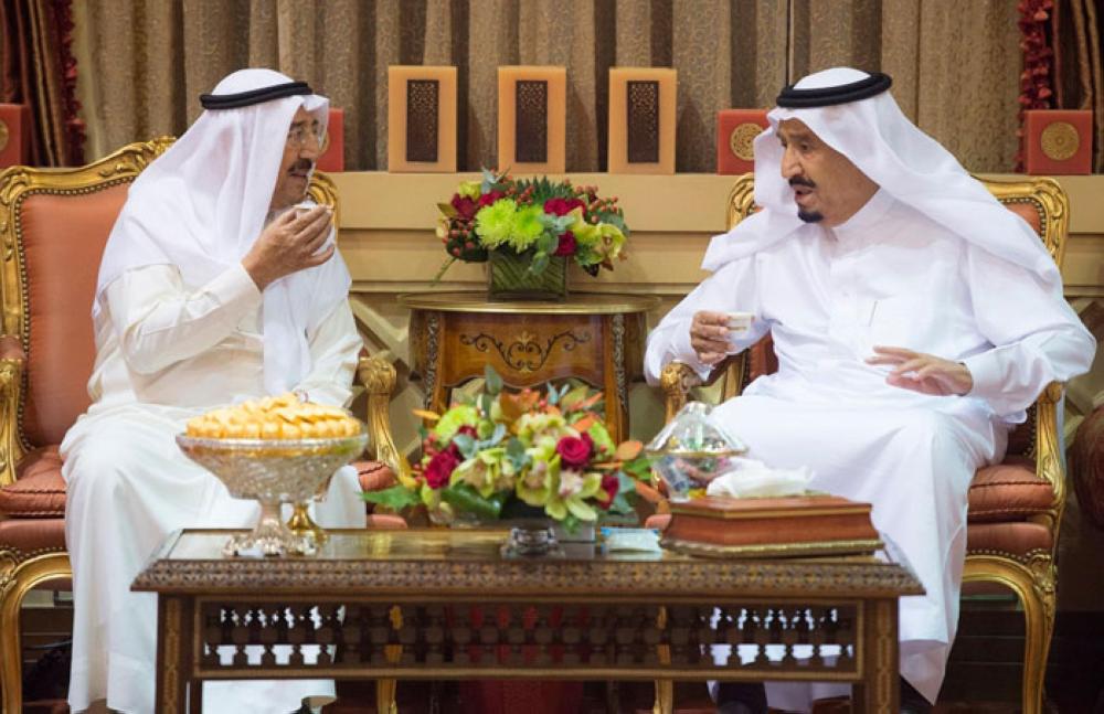 King receives Kuwait’s Emir