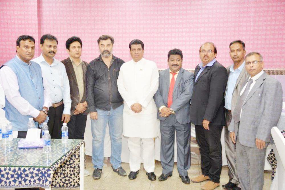 Riyadh Indian community 
fetes Khaleeq Ur Rahman