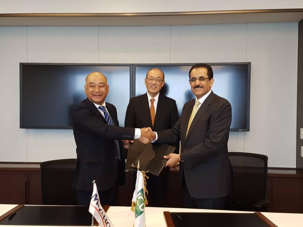 

Khaled Al Aboodi (right), Chief Executive Officer and General Manager of ICD, shakes hands with Shojiro Mizoguchi, Chief Executive Officer of Mizuho Bank (M) Berhad, after the signing of agreement 
