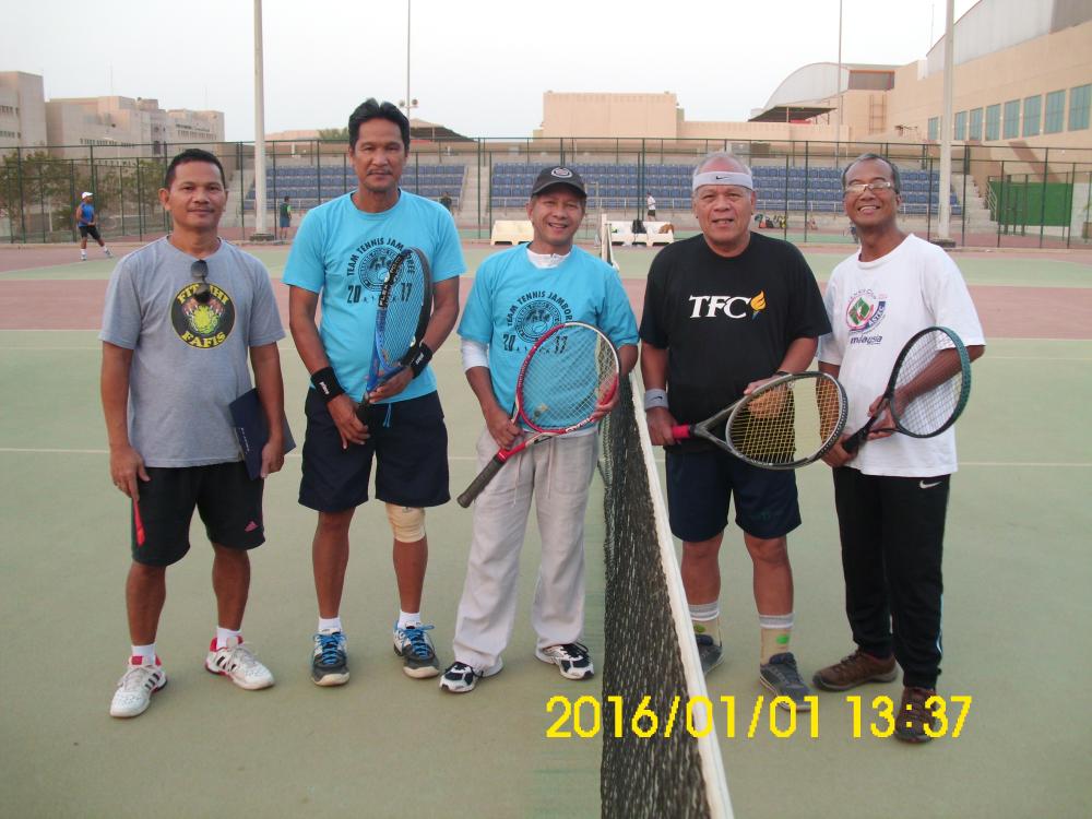 From Left – Team D’s Mencool Usman and Madze Ali, umpire Mario Betorio, Team C’s Clark Maldo and Benhashim Salabin
