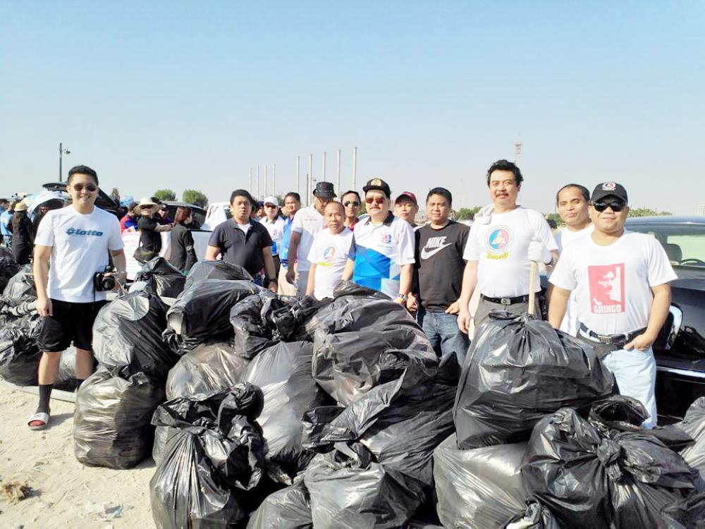 Filipinos launch beach clean up campaign in Khobar