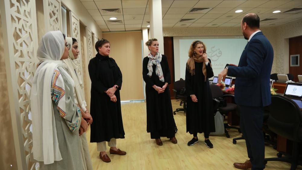 Effat University hosts delegation from NYU Tisch School of the Arts