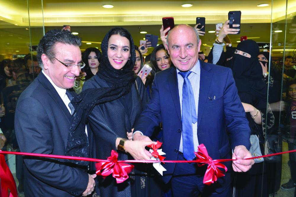 Moumtaz Al Khouly, the general manager of Rosenthal-Versace, with German Ambassador Dieter Haller during the opening ceremony in Riyadh. — Courtesy photo