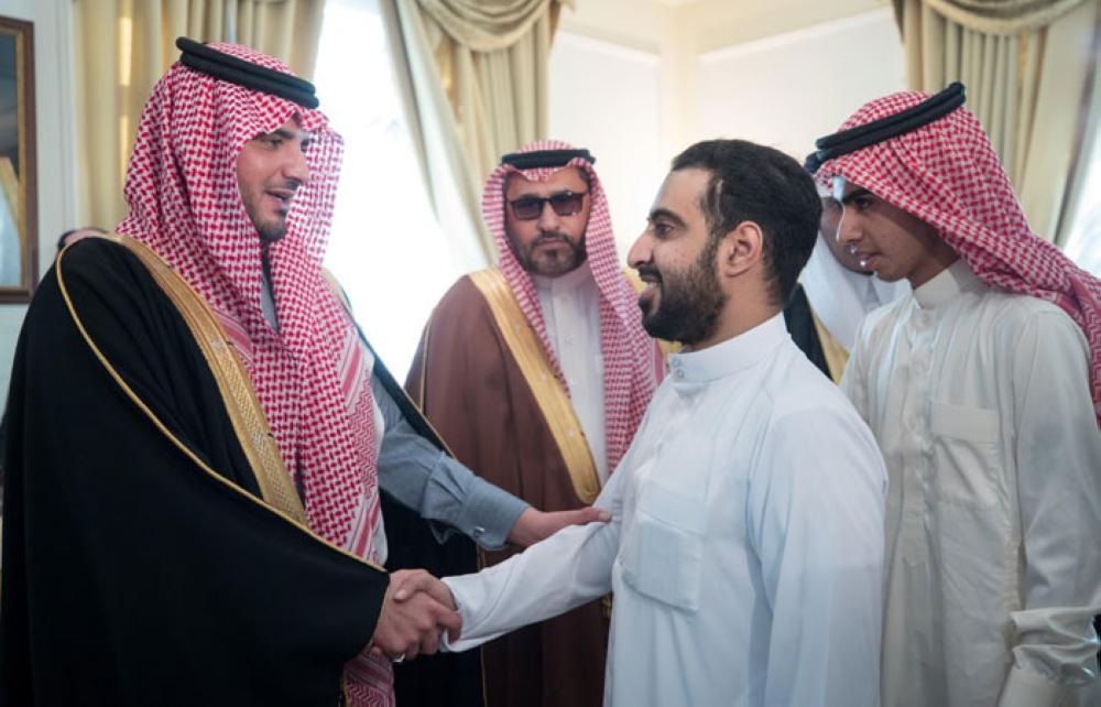 Minister of Interior Prince Abdul Aziz Bin Saud Bin Naif visits the bereaved family members of Sheikh Mohammed Bin Abdullah Al-Jirani in Qatif on Tuesday. -SPA