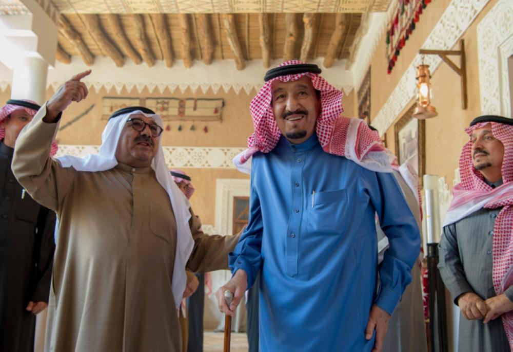 King receives Kuwait's deputy PM