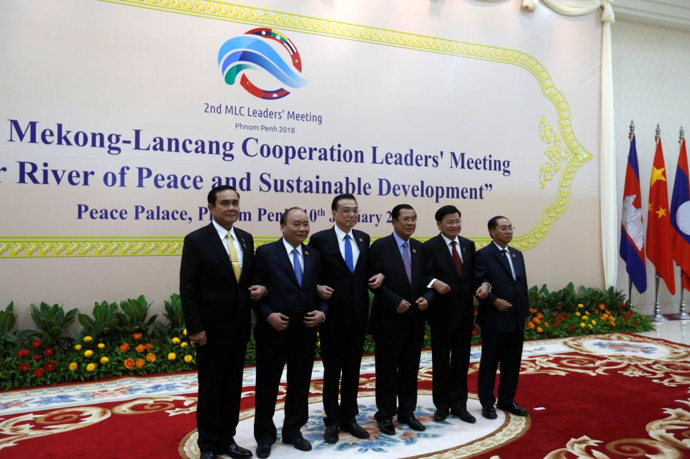 From left to right: Thailand’s Prime Minster Prayut Chan-ocha, Vietnam’s Prime Minister Nguyen Xuan Phuc, Chinese Premier Li Keqiang, Cambodia’s Prime Minister Hun Sen, Laos’ Prime Minister Thongloun Sisoulith and Myanmar’s Vice President Myint Swe pose during the second Mekong-Lancang Cooperation leaders meeting in Phnom Penh, Cambodia, on Wednesday. — Reuters