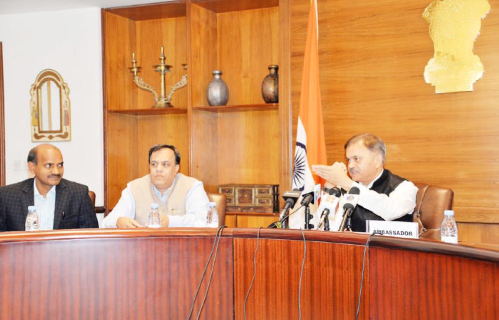 
Indian Ambassador Ahmad Javed, right, addressing a press conference on India’s participation in Janadriyah Festival. — SG photos by Mir Mohsin Ali