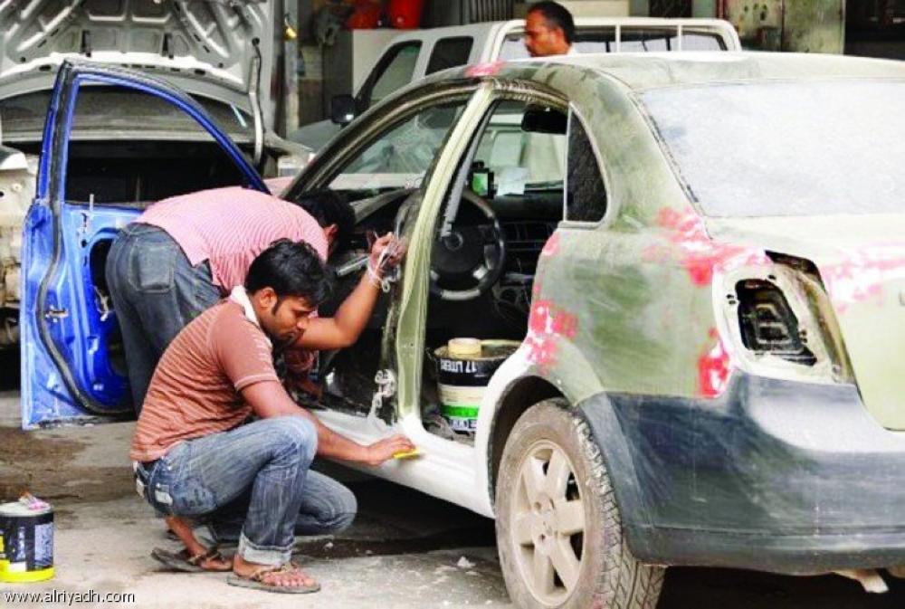 Abu Saleh, a Yemeni, said it would be hard to expand workshops to give women a section just for them. He said women don’t have much experience with cars and they would waste time explaining to them the problem with their cars. — Courtesy photo