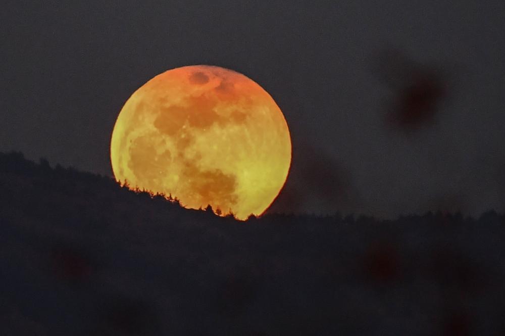 Partial lunar eclipse witnessed in Al-Khobar in the Eastern Province. -SPA