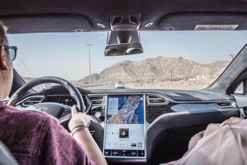 Electric vehicle desert road trip leaves legacy