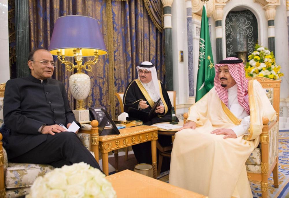 King holds talks with Indian finance minister