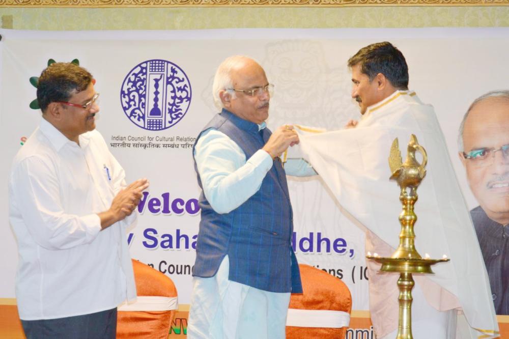 Dr. Vinay feted by Samanwaya