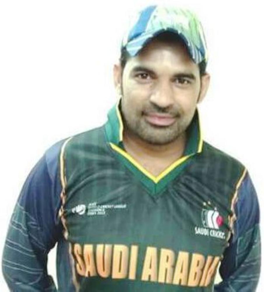 Younis ... 4 wkts
