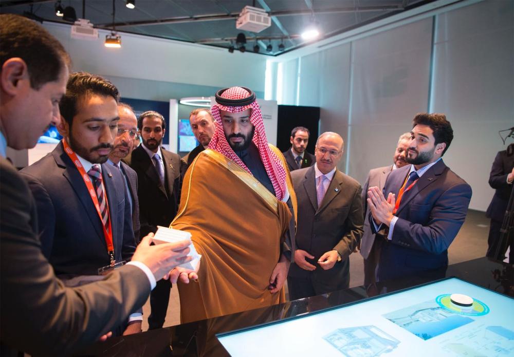 Crown Prince Muhammad Bin Salman visited the Innovation Lab at the Massachusetts Institute of Technology (MIT) in Boston on Saturday.