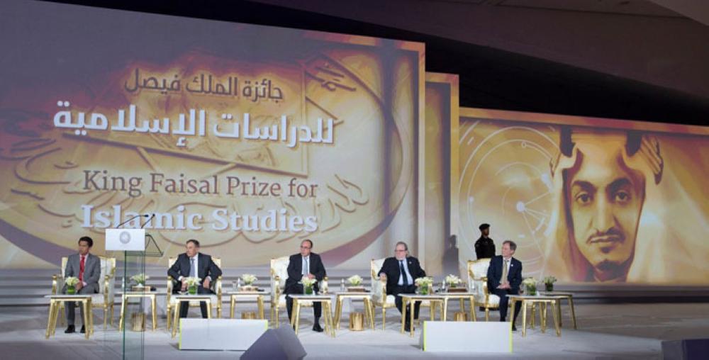 King Salman honors winners of King Faisal Prize