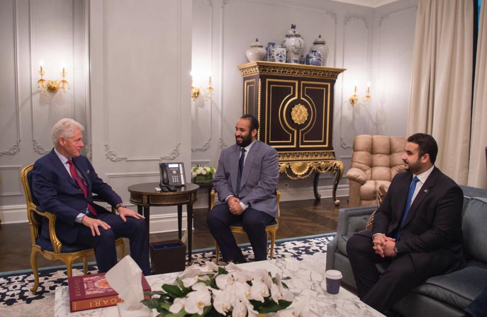 Crown Prince meets with former US President Bill Clinton