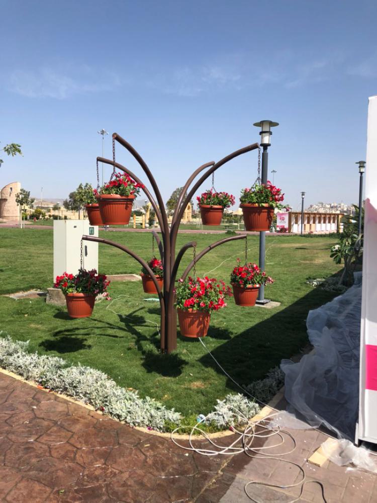 Prince Sultan launches 14th Taif Rose Festival