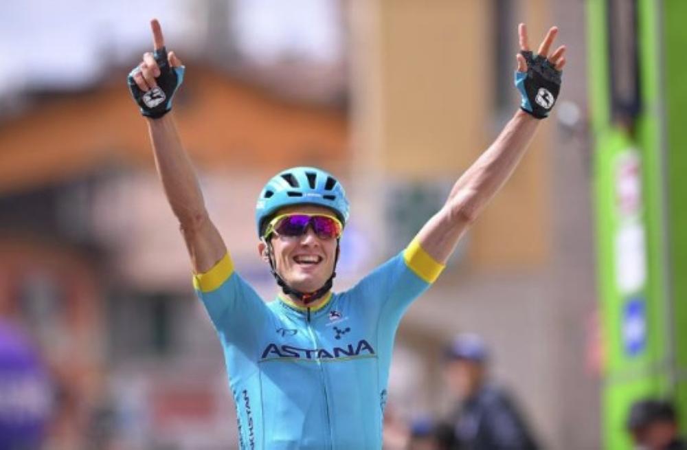 Spaniard Pello Bilbao acknowledges the applause after winning the first stage of the Tour of the Alps on Monday.