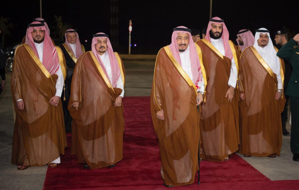 Custodian of the Two Holy Mosques King Salman and Crown Prince Muhammad Bin Salman, deputy premier and minister of defense, arrive to lay the foundation stone for the Qiddiya project on the outskirts of Riyadh on Saturday evening.