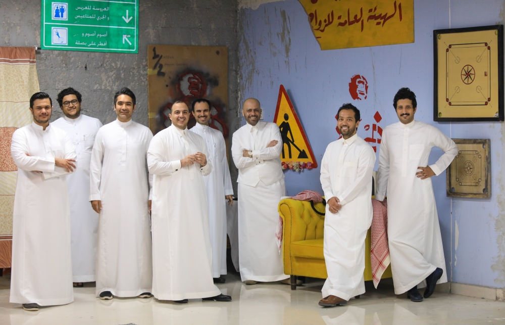 Group photo of officials of involved companies