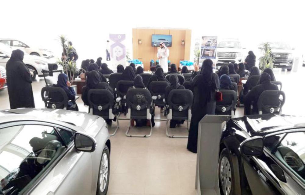 Women being trained in periodic inspection of cars and other mechanic aspects in Saihat. — Okaz photo
