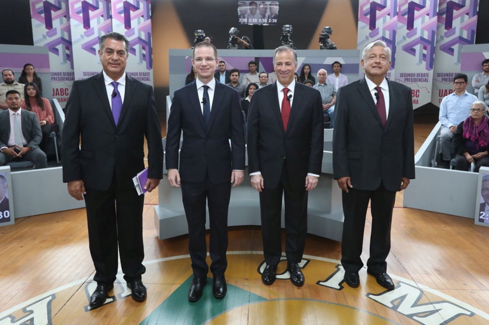 From left to right: Independent candidate Jaime Rodriguez Calderon, Ricardo Anaya of the National Action Party (PAN), Jose Antonio Meade of the Institutional Revolutionary Party (PRI) and Andres Manuel Lopez Obrador of the National Regeneration Movement (MORENA) pose for a photo in their second televised debate in Tijuana, Mexico, on Sunday. — Reuters