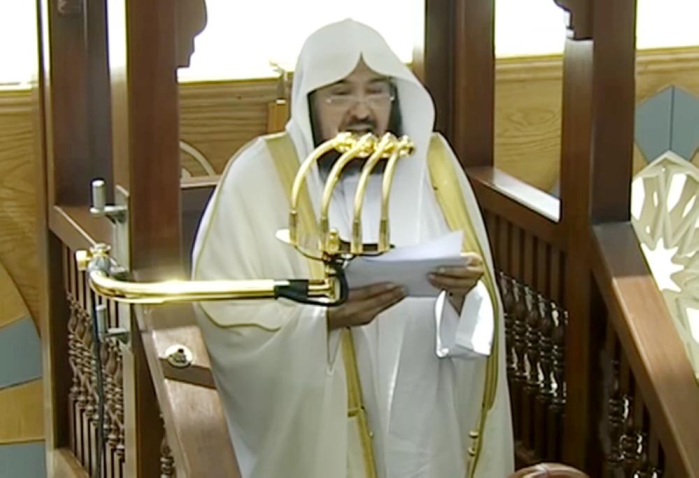 Sheikh Abdulrahman Al-Sudais, imam and khateeb, delivers the Friday sermon in the Grand Mosque. — SPA