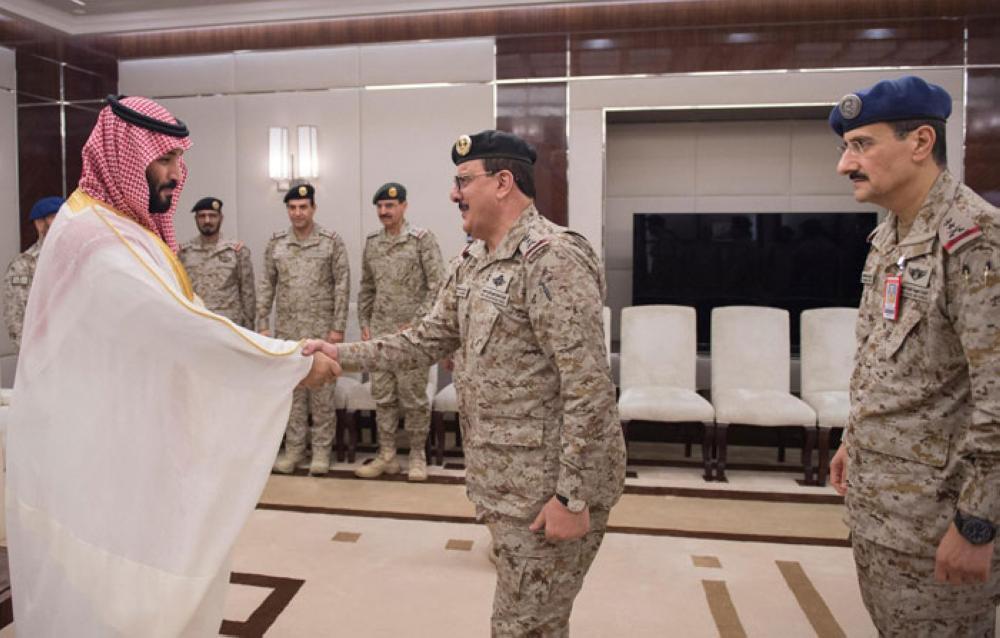 Crown Prince meets Defense Ministry officials on occasion of Eid