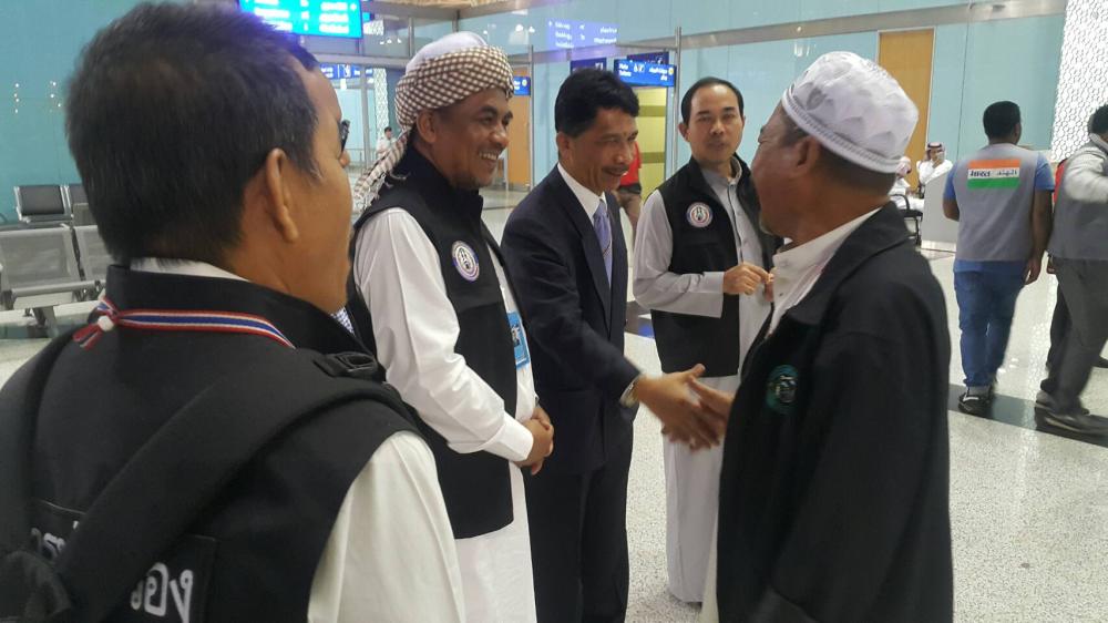 Deputy Interior Minister, Mr. Sutee Makboon (fifth from left), and Shiekhul Islam of Thailand, Mr. Aziz Phitakkumpon (on wheelchair) attended the Blessing Ceremony and seeing off the Thai hajj pilgrims at Hat Yai International airport in Thailand. — Courtesy photos