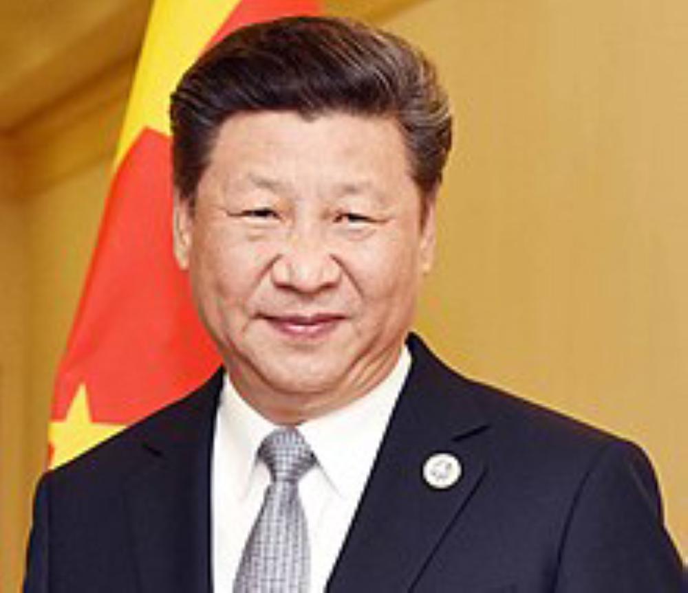 Chinese President Xi Jinping is to arrive in the UAE capital Abu Dhabi for talks with officials.